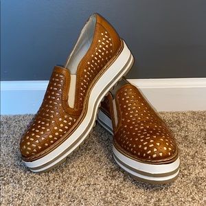 Summit by white mountain leather wedge loafers